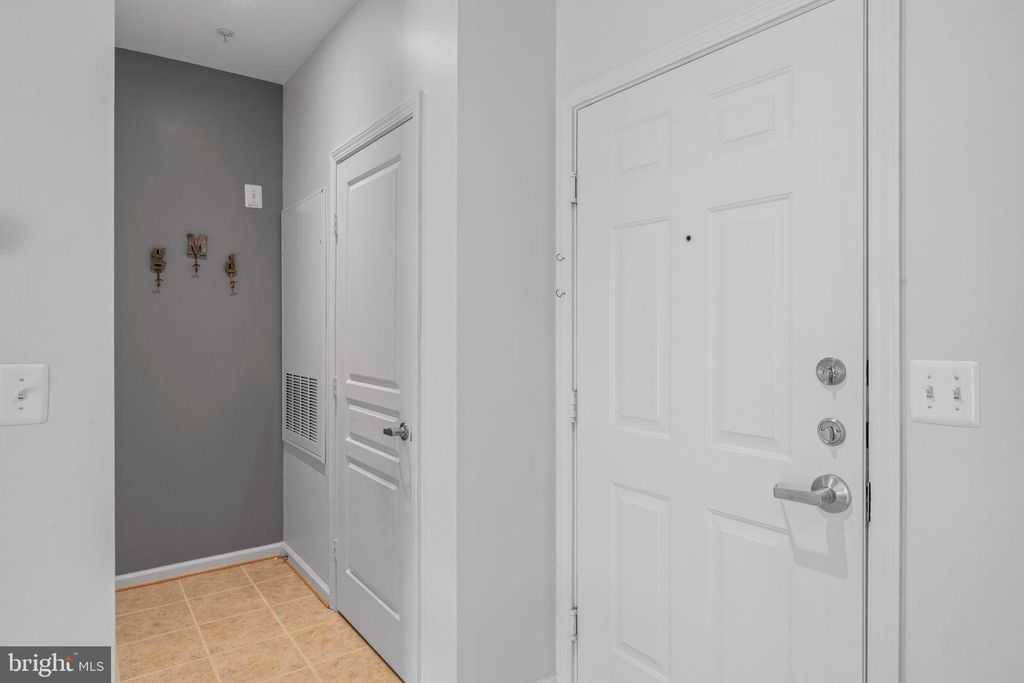 12001 MARKET ST #319, Reston, VA 20190
