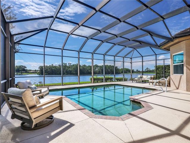 6172 Dogleg DR, Naples, FL 34113
