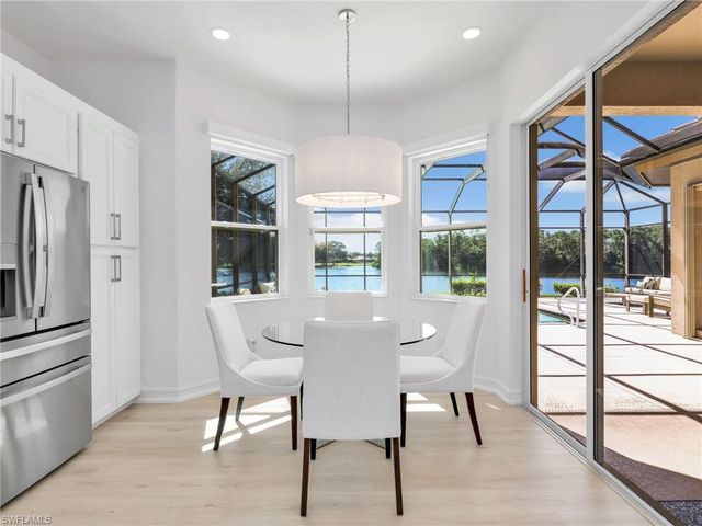 6172 Dogleg DR, Naples, FL 34113