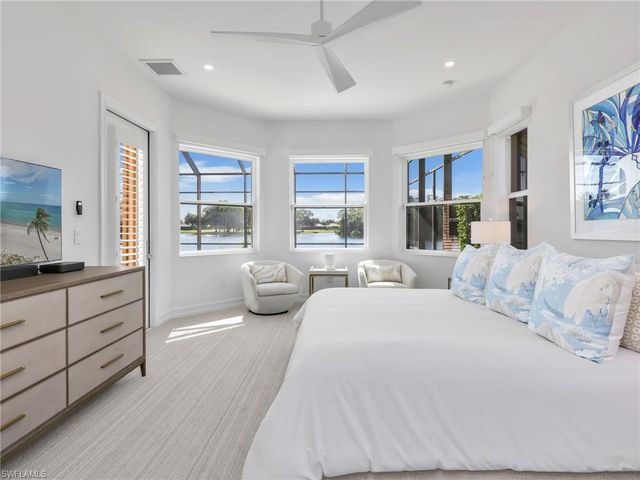 6172 Dogleg DR, Naples, FL 34113