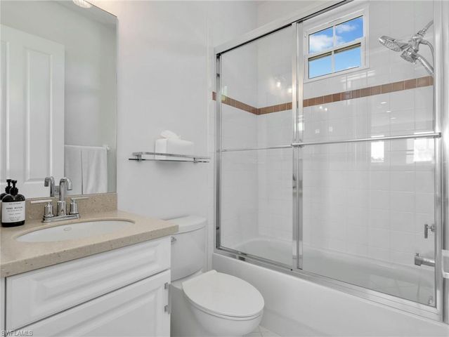 6172 Dogleg DR, Naples, FL 34113