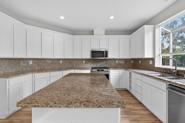 2830 Pansy Ct, Stockton, CA 95212