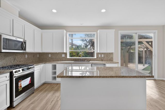 2830 Pansy Ct, Stockton, CA 95212