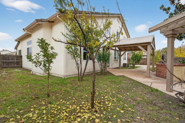 2830 Pansy Ct, Stockton, CA 95212