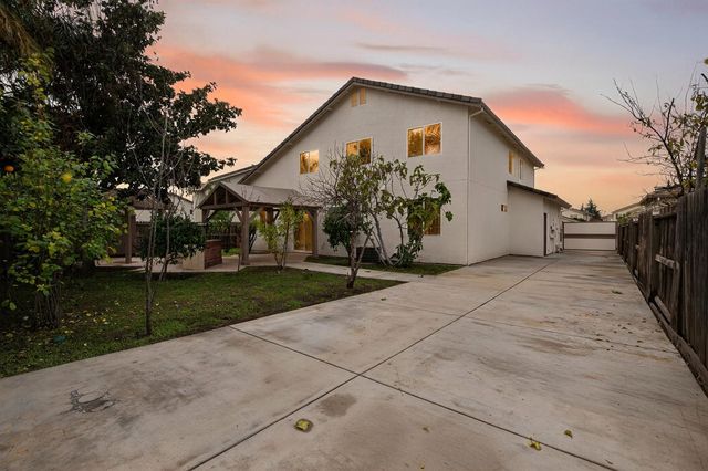 2830 Pansy Ct, Stockton, CA 95212