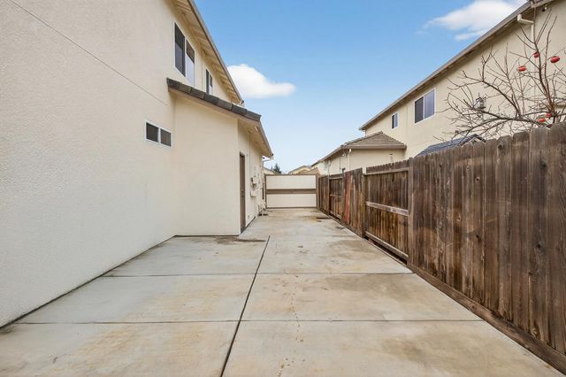 2830 Pansy Ct, Stockton, CA 95212