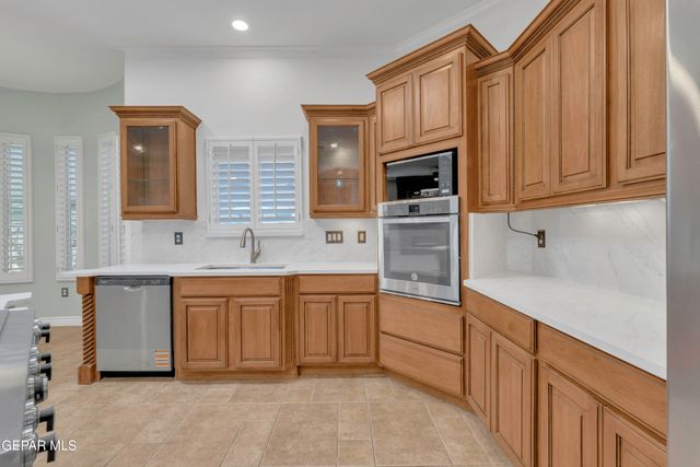 6071 LAGUNA VISTA Drive, El Paso, TX 79932