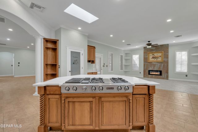 6071 LAGUNA VISTA Drive, El Paso, TX 79932