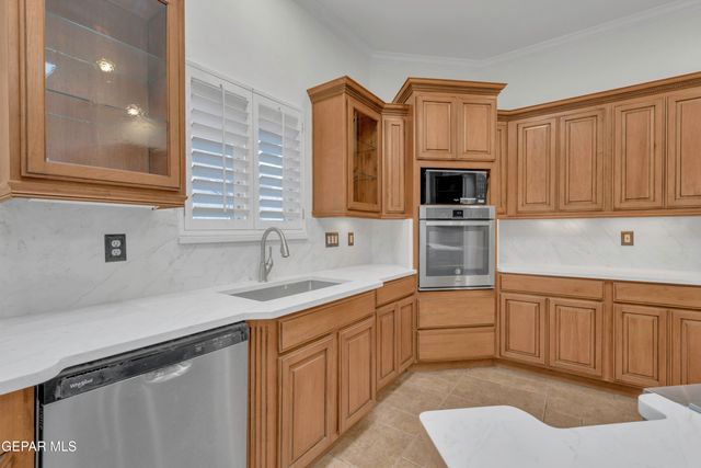 6071 LAGUNA VISTA Drive, El Paso, TX 79932