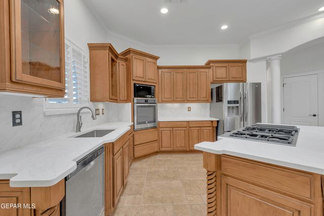 6071 LAGUNA VISTA Drive, El Paso, TX 79932