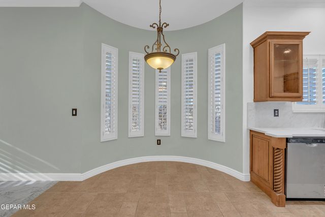 6071 LAGUNA VISTA Drive, El Paso, TX 79932