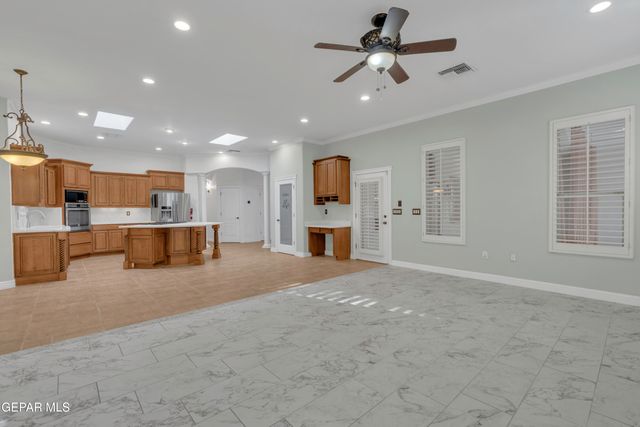 6071 LAGUNA VISTA Drive, El Paso, TX 79932