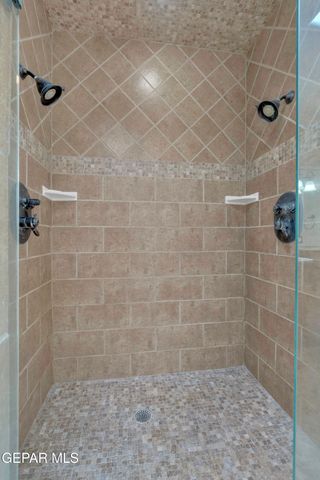 6071 LAGUNA VISTA Drive, El Paso, TX 79932