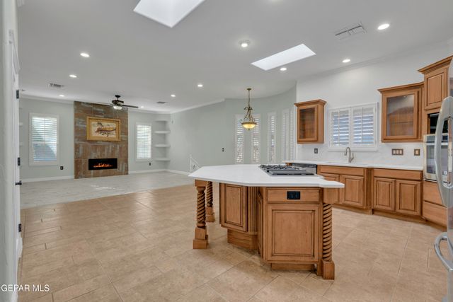 6071 LAGUNA VISTA Drive, El Paso, TX 79932