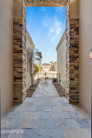 6071 LAGUNA VISTA Drive, El Paso, TX 79932