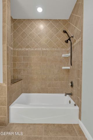 6071 LAGUNA VISTA Drive, El Paso, TX 79932