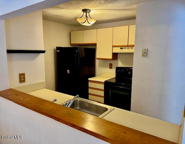 553C Sand Creek Road, Colonie, NY 12205