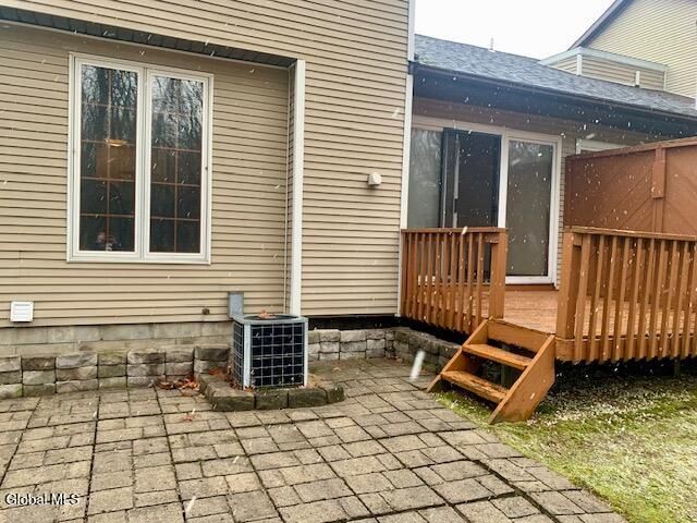 553C Sand Creek Road, Colonie, NY 12205