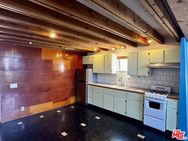 558 San Juan Avenue, Venice (los Angeles), CA 90291