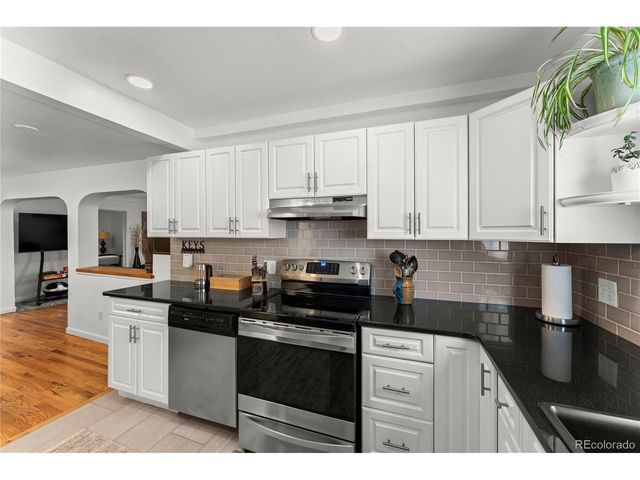 2706 W Pikes Peak Ave, Colorado Springs, CO 80904
