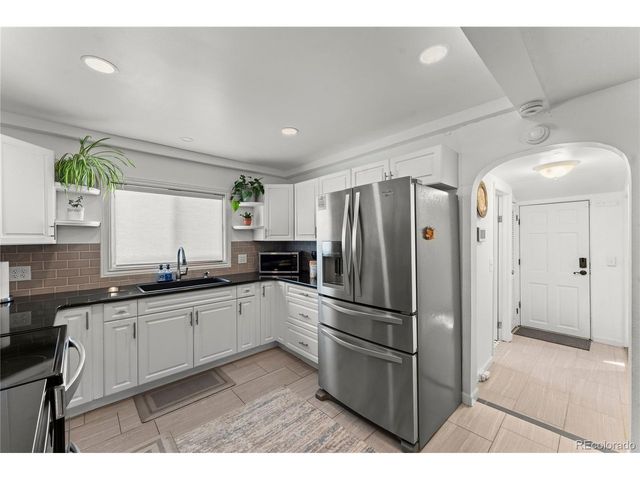 2706 W Pikes Peak Ave, Colorado Springs, CO 80904