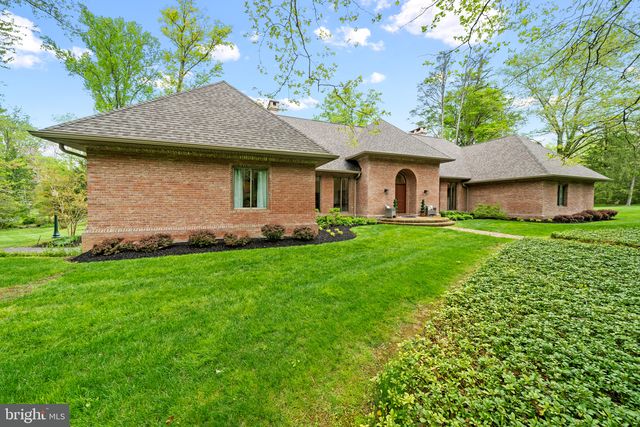 3 CARRIAGE RD, Greenville, DE 19807