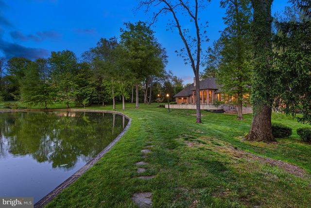 3 CARRIAGE RD, Greenville, DE 19807
