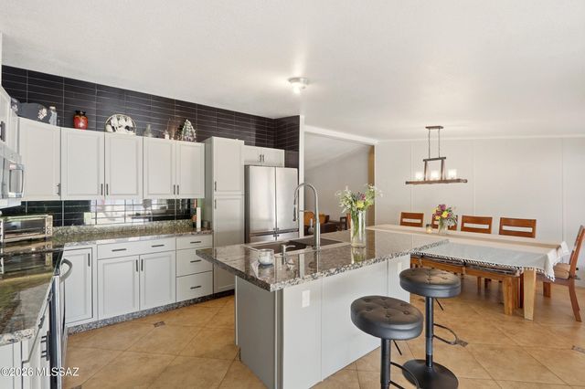 12095 W Daviti Lane, Tucson, AZ 85736