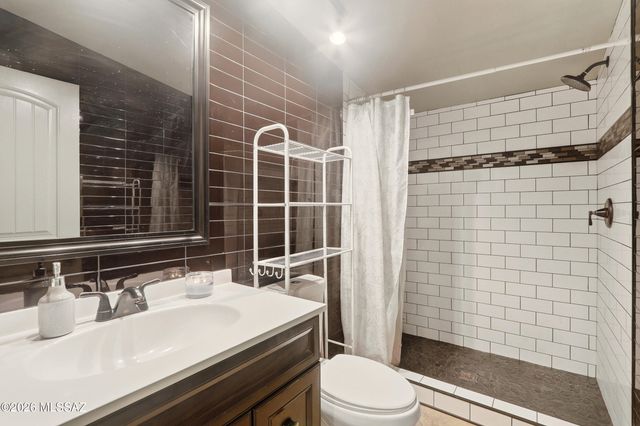 12095 W Daviti Lane, Tucson, AZ 85736