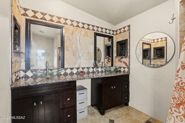 12095 W Daviti Lane, Tucson, AZ 85736