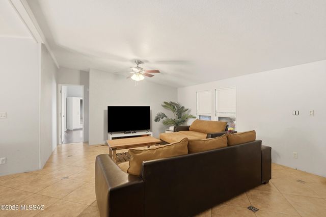 12095 W Daviti Lane, Tucson, AZ 85736