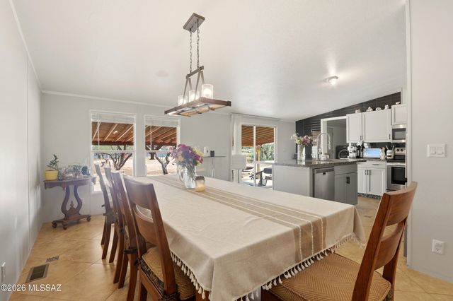 12095 W Daviti Lane, Tucson, AZ 85736