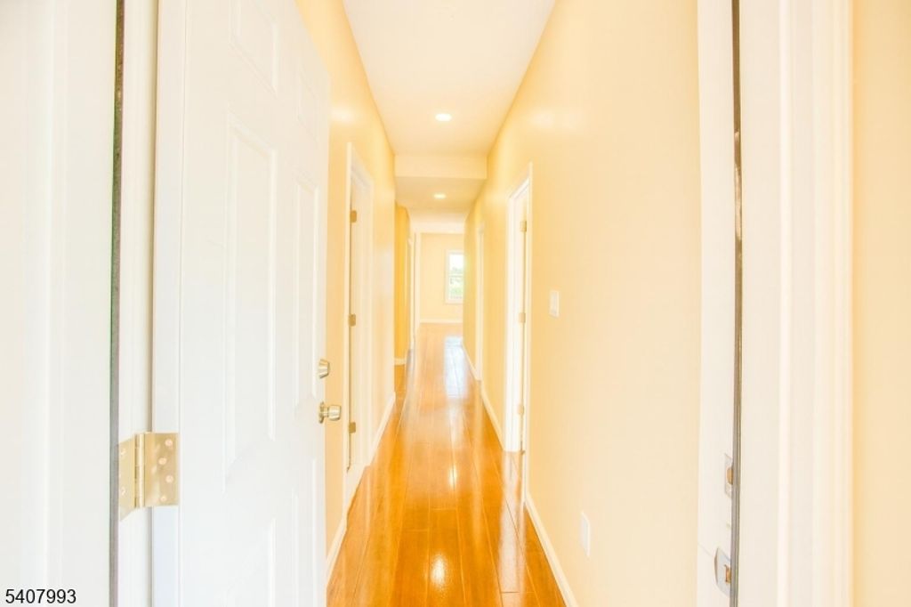 153 Walnut St 2, Montclair Twp., NJ 07042