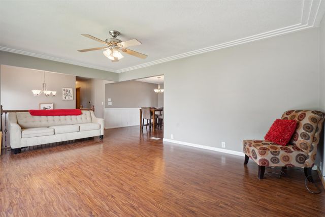 122 Park Lane, Waterloo, IA 50702