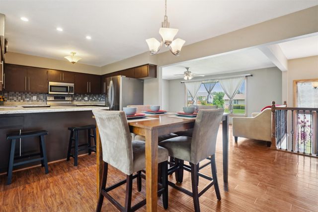 122 Park Lane, Waterloo, IA 50702