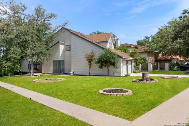 805 Summerwood, New Braunfels, TX 78130