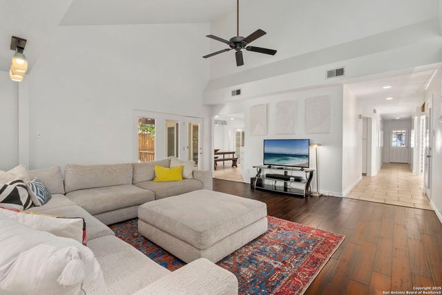 805 Summerwood, New Braunfels, TX 78130