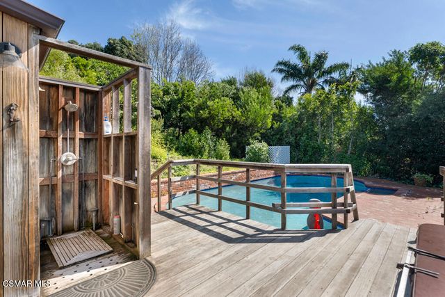 5838 Busch Drive, Malibu, CA 90265