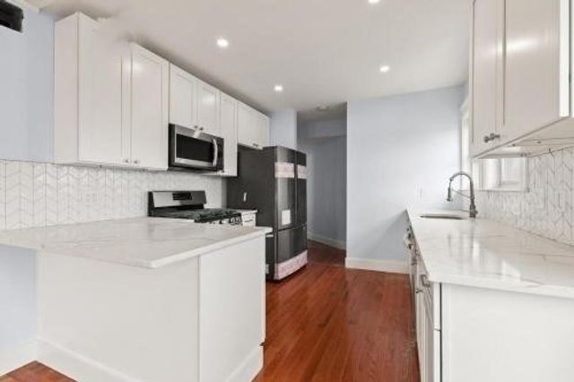 1008 Winthrop Ave 2, Revere, MA 02151