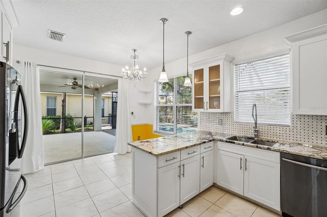 18032 MALAKAI ISLE DRIVE, Tampa, FL 33647