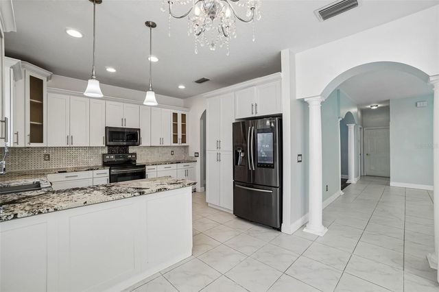 18032 MALAKAI ISLE DRIVE, Tampa, FL 33647