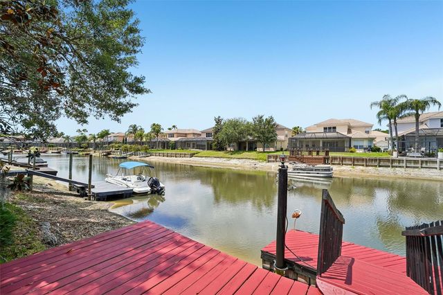 18032 MALAKAI ISLE DRIVE, Tampa, FL 33647