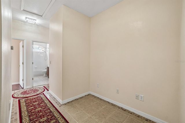 18032 MALAKAI ISLE DRIVE, Tampa, FL 33647