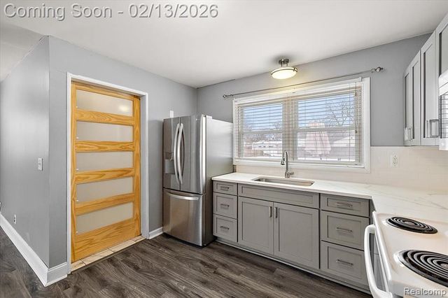 37106 Farley Street, Clinton Township, MI 48036