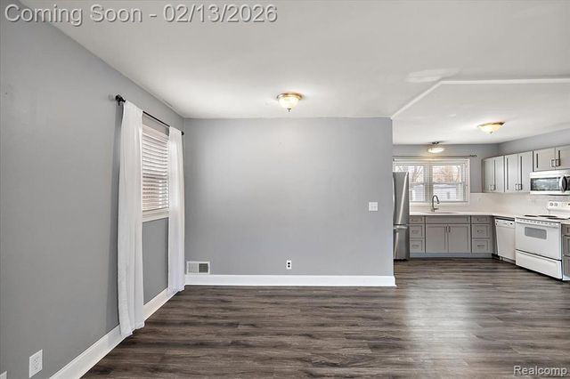 37106 Farley Street, Clinton Township, MI 48036