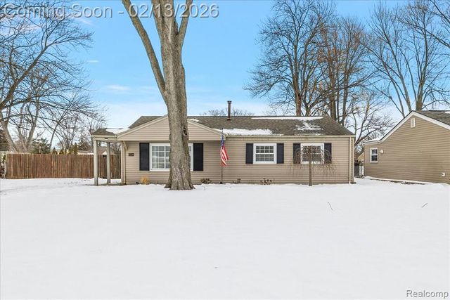 37106 Farley Street, Clinton Township, MI 48036