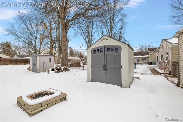 37106 Farley Street, Clinton Township, MI 48036