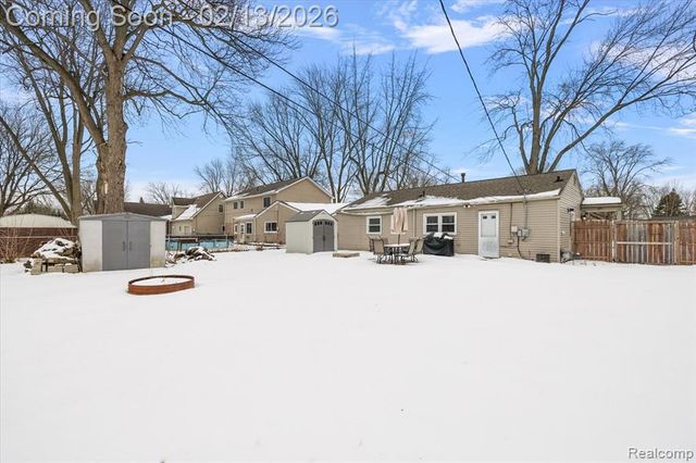 37106 Farley Street, Clinton Township, MI 48036