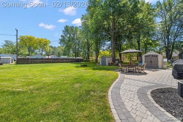 37106 Farley Street, Clinton Township, MI 48036