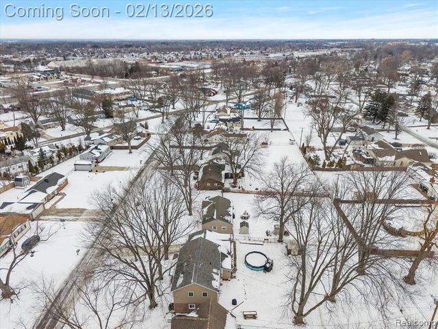 37106 Farley Street, Clinton Township, MI 48036